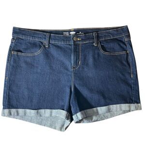Old Navy semi fitted stretch rolled bottom jean shorts plus Size 16